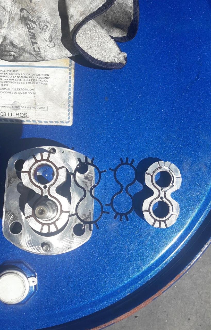 Trabajo de mantenimiento de gruas EMEG