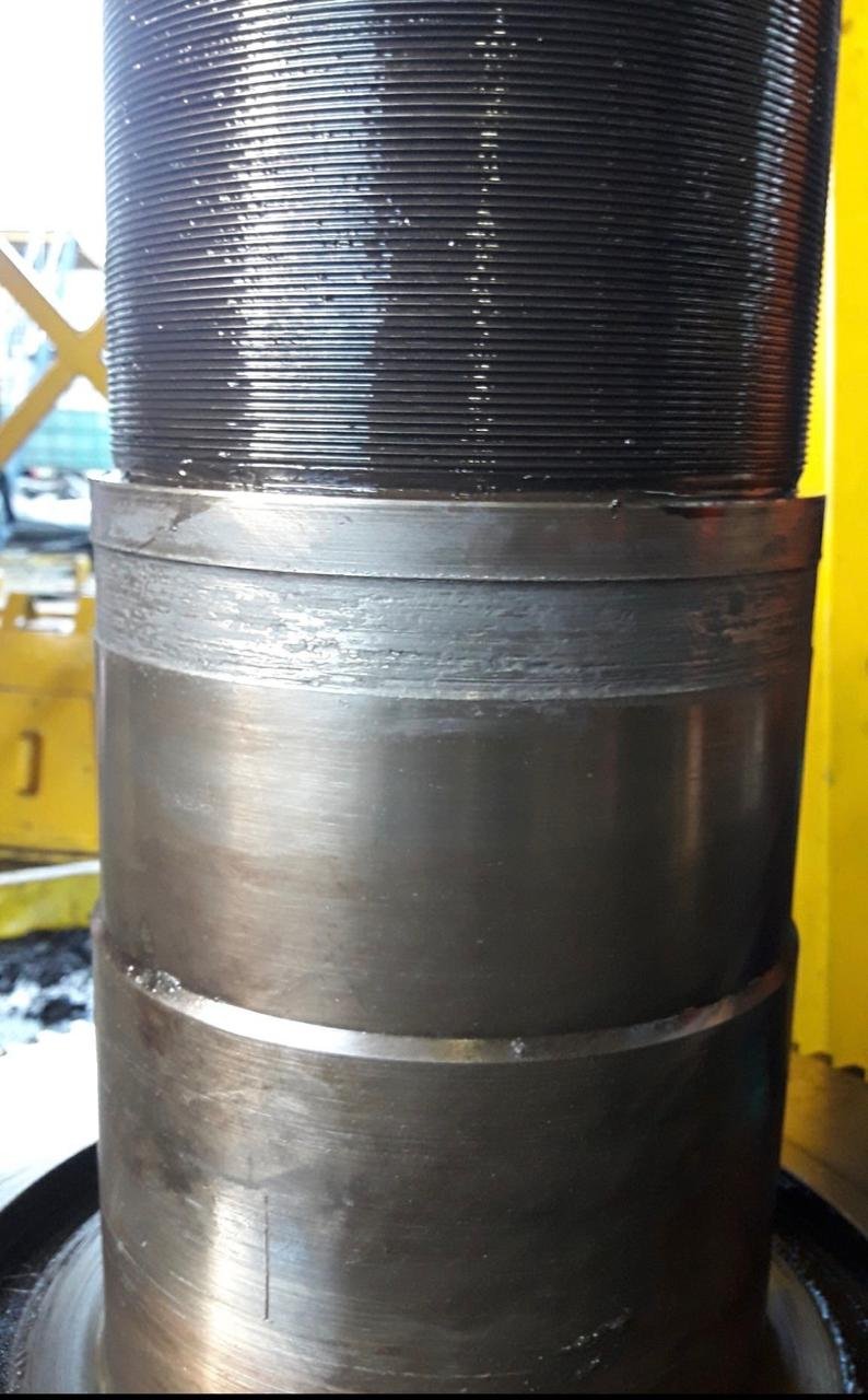 Trabajo de mantenimiento de gruas EMEG